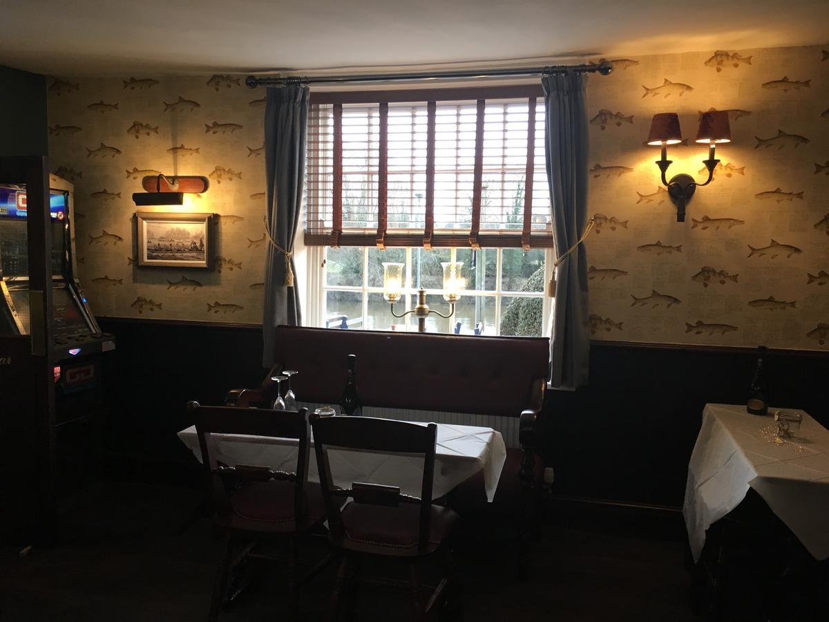 The Angel Inn Stourport エクステリア 写真